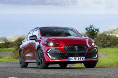 autoweek.cz - Renault rozšiřuje nabídku o Clio Eco-G 120 EDC