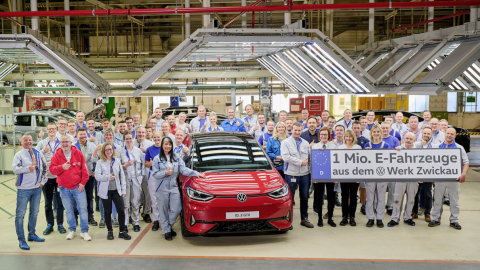 autoweek.cz - Mají špatnou strategii koncernu VW napravovat titíž manažeři, kteří ji zavinili?
