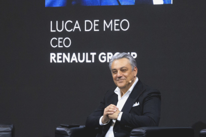 autoweek.cz - V globálním závodě elektromobilů se Evropa musí probudit!