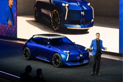 autoweek.cz - DS Automobiles představuje DS F3VER