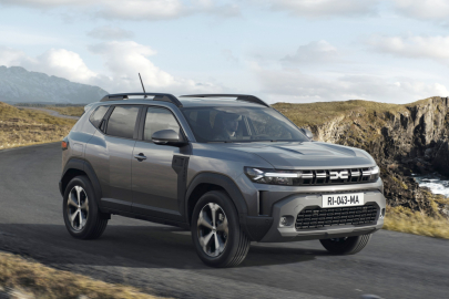 autoweek.cz - Nová Dacia Duster před startem