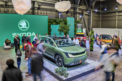 autoweek.cz - Program e-Salonu pro odborníky i veřejnost