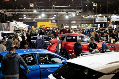 autoweek.cz - Blíží se největší e-SALON v historii