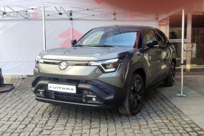 autoweek.cz - Suzuki e Vitara se představuje