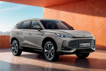 autoweek.cz - MG HS Hybrid+ s vyšším výkonem