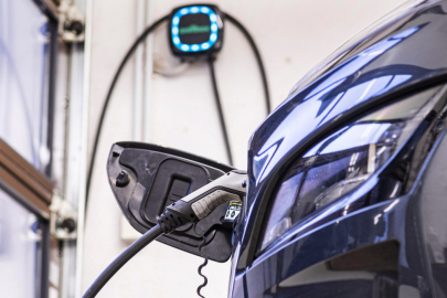 autoweek.cz - Zájem o elektromobily mezi soukromníky klesá