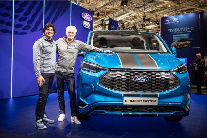 autoweek.cz - Veletrh s elektrickým nábojem