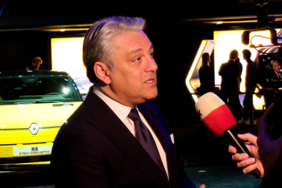 autoweek.cz - Automobilky nezpochybňují zákaz spalovacích motorů