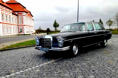 autoweek.cz - Rekordní aukce na Aukru