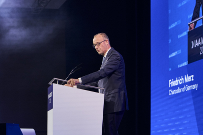 autoweek.cz - Kancléř Merz slibuje snahu o posun zákazu spalovacích motorů