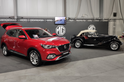 autoweek.cz - MG na výstavách v Praze