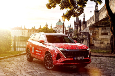 autoweek.cz - Nové MGS9 PHEV přijíždí do ČR