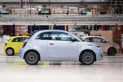 autoweek.cz - Evropa má osm automobilek navíc