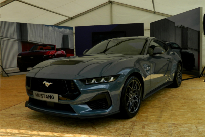 autoweek.cz - Představil se Ford Mustang 2023