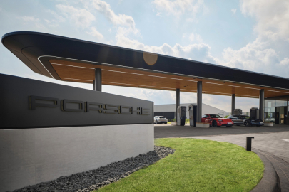 autoweek.cz - Exkluzivní dobíjení v Porsche Charging Lounge