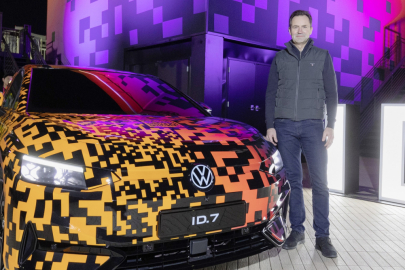 autoweek.cz - Schäfer varuje: Euro 7 učiní auta stejně drahá jako elektromobily