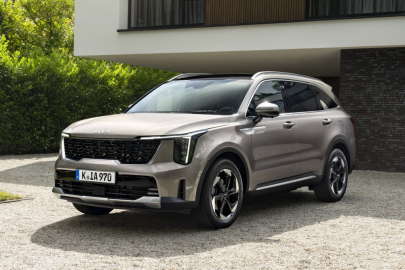 autoweek.cz - Kia Sorento s novým vzhledem i technikou