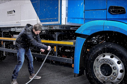 autoweek.cz - Nařízení o emisních cílech CO2 pro nákladní vozidla a autobusy