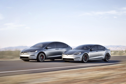 autoweek.cz - Hodný, zlý a zvrat u Tesly