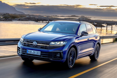 autoweek.cz - Poslední šance na skladové vozy Touran a Touareg