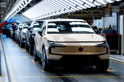 autoweek.cz - Mlha (obchodní) války