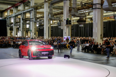 autoweek.cz - Světová premiéra Tiguanu v hlavní továrně VW