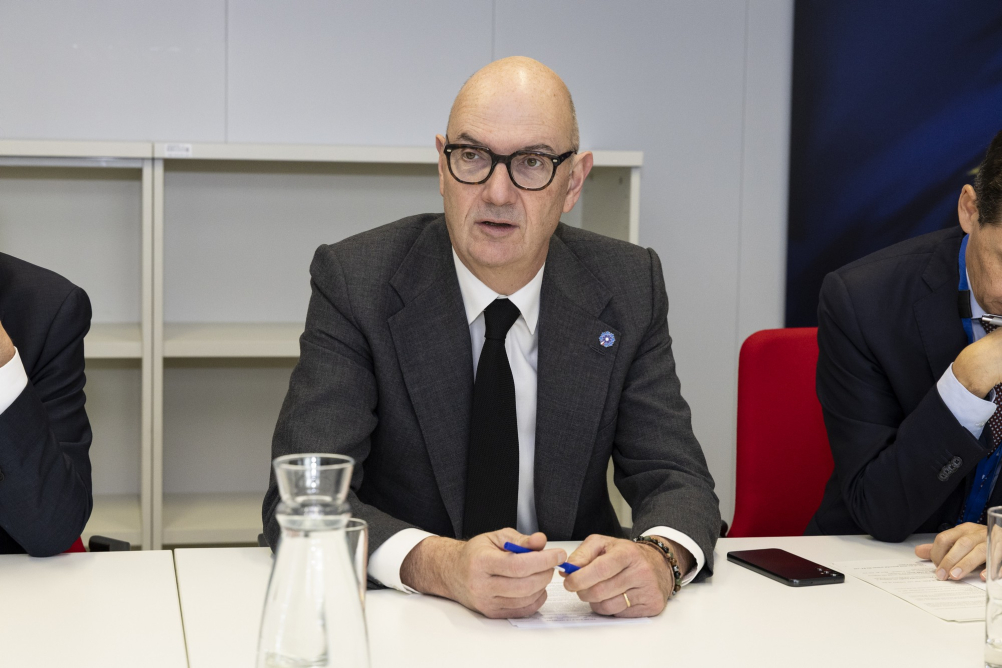 Francie požaduje podporu místní výroby elektromobilů