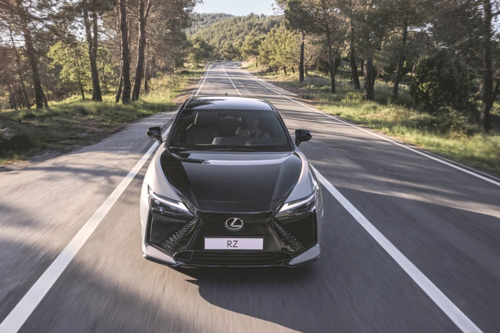 Lexus RZ už má české ceny