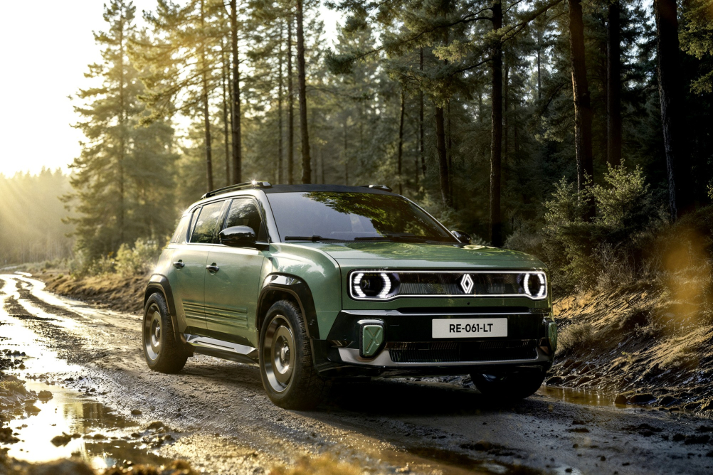 Koncept Renault 4 Savane představuje R4 s pohonem 4x4