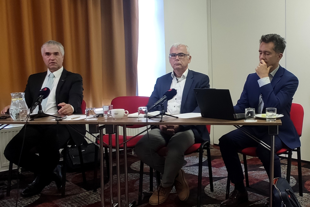 Roste prodej osobních aut