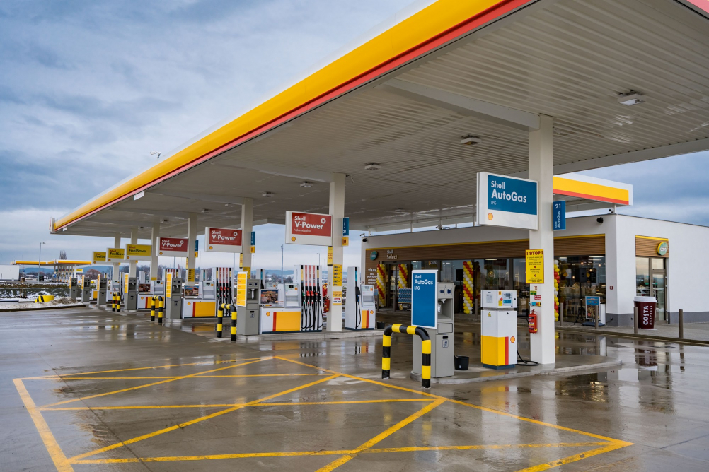 Shell otevřel dvě čerpací stanice na D35