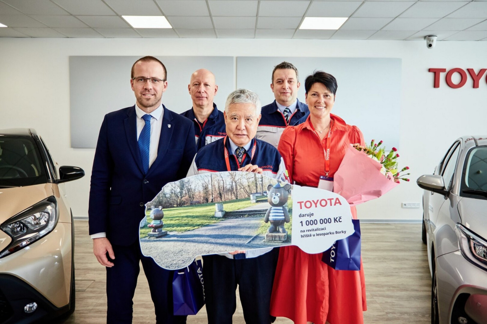 Toyota opět rozdávala nejen auta