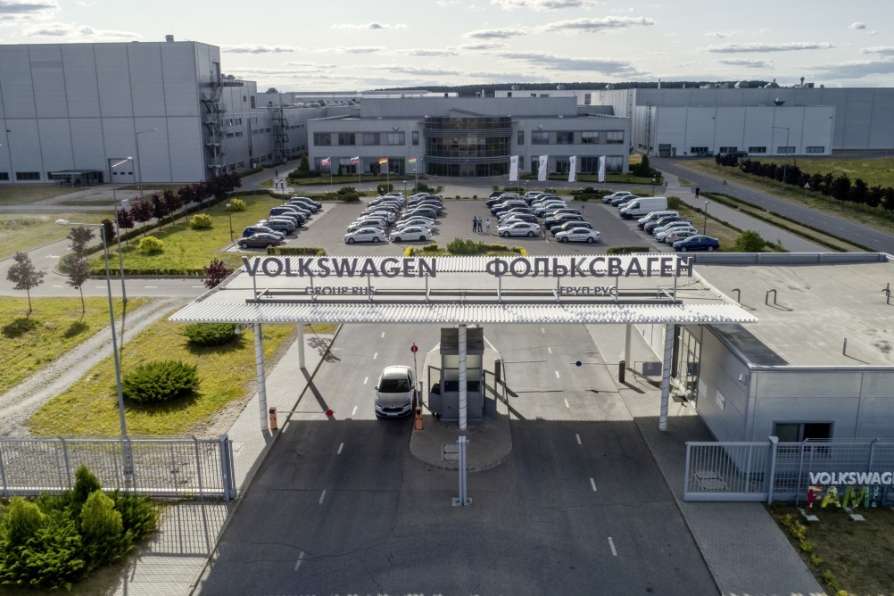Volkswagen dokončil prodej závodu v ruské Kaluze