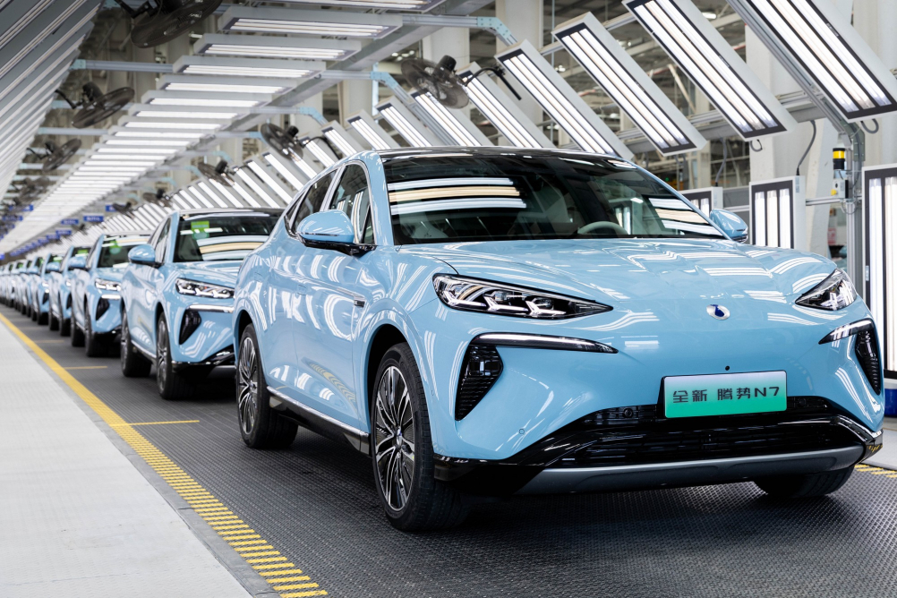 Čína přebírá vedoucí roli v automobilovém průmyslu