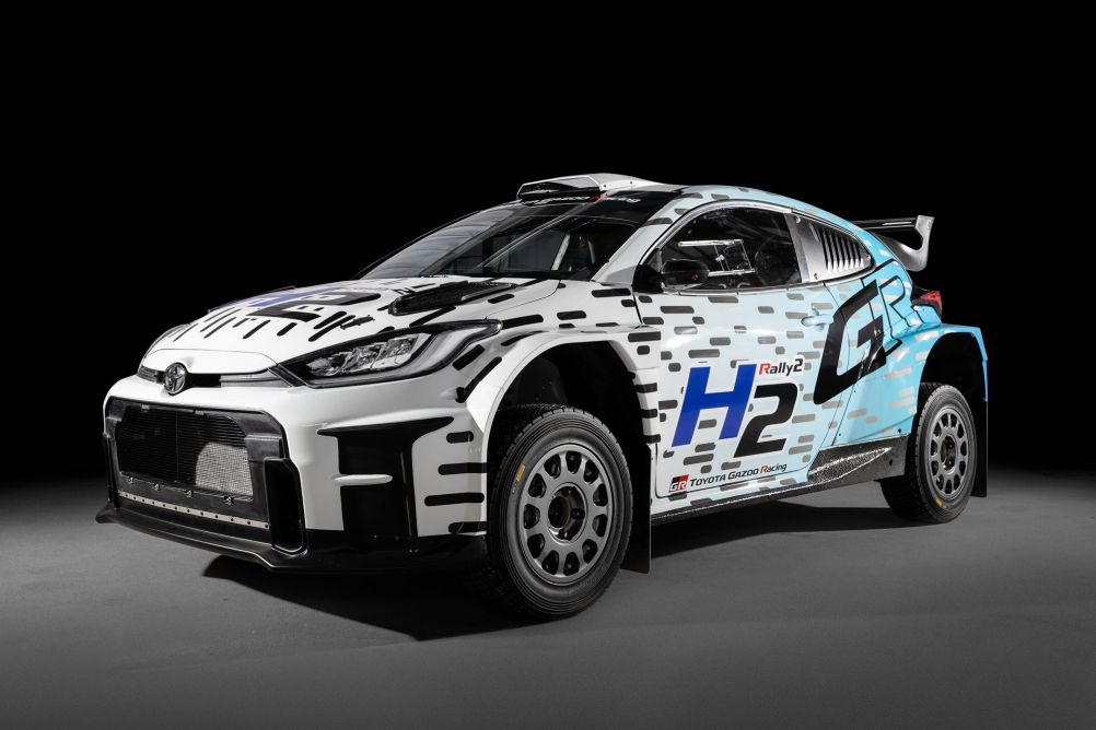 Toyota debutuje s vozem na vodík v Rallye Finsko