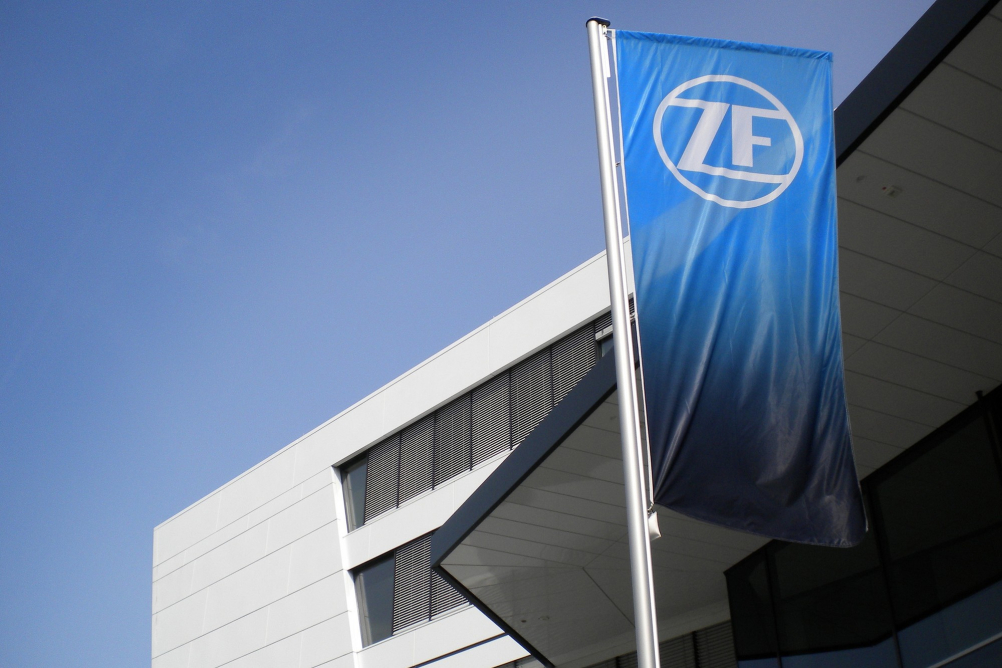 ZF platí vysokou cenu za vlnu převzetí