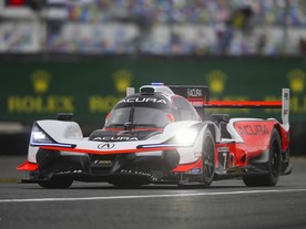 Acura Team Penske Acura ARX-05 DPi (Taylor/Castroneves/Rossi)