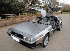 DeLorean DMC-12