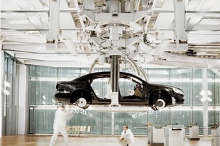 Drážďany - Skleněná továrna VW