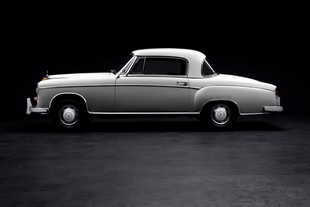 Boční silueta modelu S 220 z roku 1955