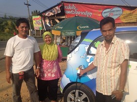 Citroën C- Zéro Electric Odyssey při dobíjení v Thajsku