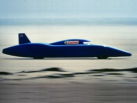 Bluebird Electric při testu v Pendine Sands 