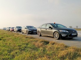 Unikátní experiment s osobními automobily vybavenými ACC