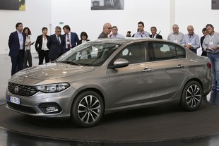 Šéf FCA Centro Stile EMA Roberto Giolito představuje Fiat Tipo