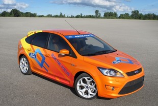 autoweek.cz - Ford Focus Electric vstoupí na americký trh 