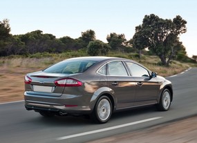 Ford Mondeo 5-door 2011