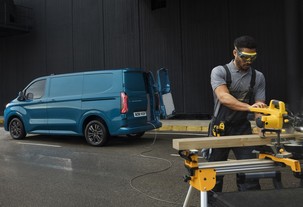 Ford E-Transit Custom MY2023