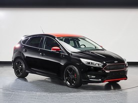 Ford Focus Black Edition 