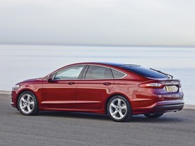 Ford Mondeo liftback