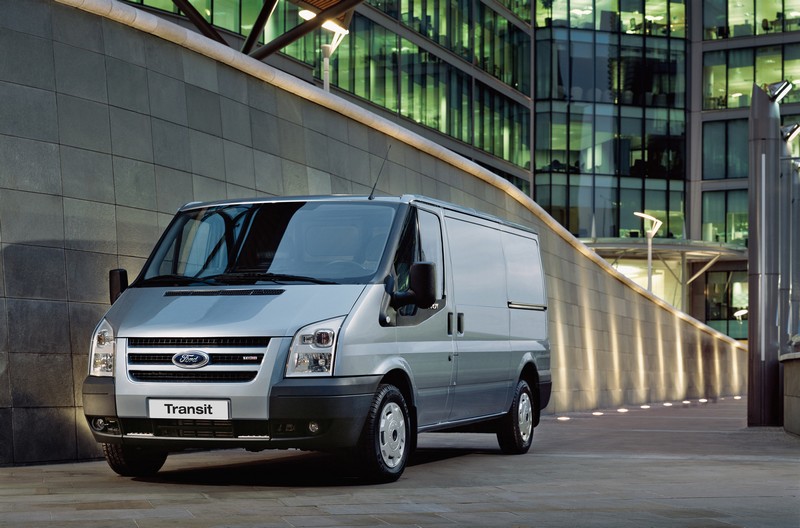 Ford nadále bezkonkurenčním dovozcem automobilů!